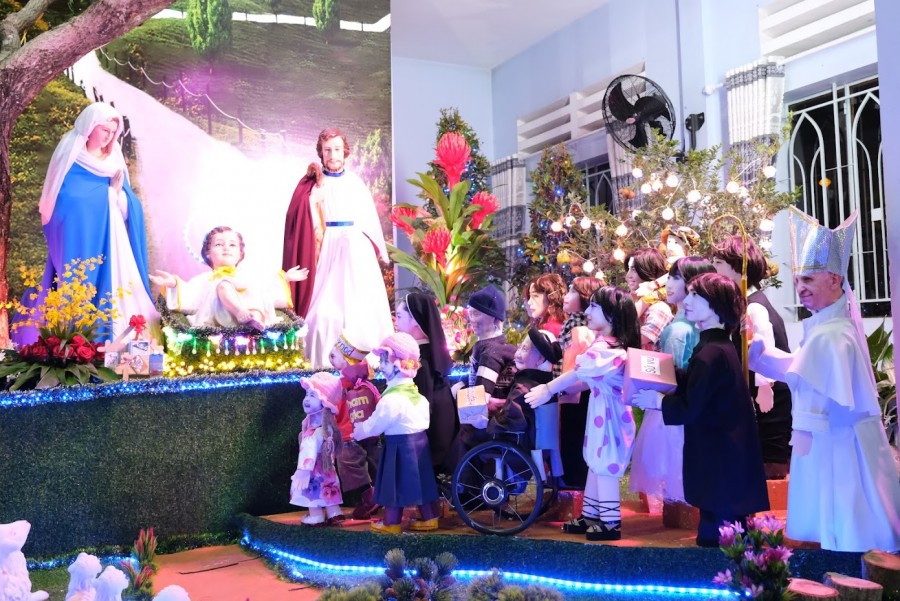 Hang đá 2022. Ảnh: Dòng MTGNha Trang