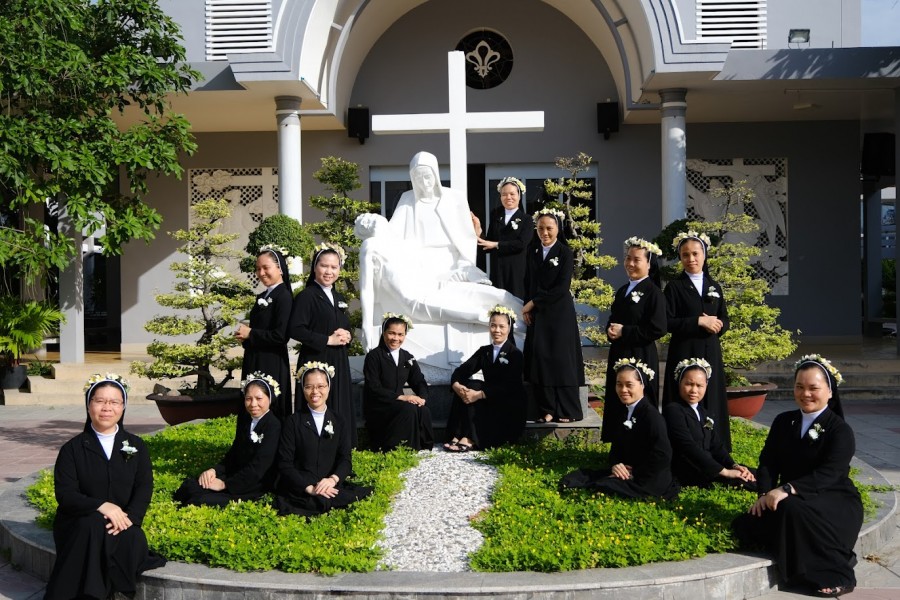 Qúy chị lớp 2016