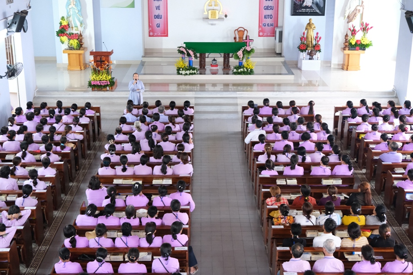 THẬP GIÁ LỘ TRÌNH CỦA TÌNH YÊU