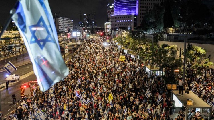 Israel và Hamas: đợi chờ ánh sáng cuối đường hầm