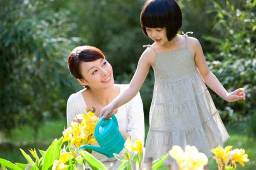 Mẹ và con gái