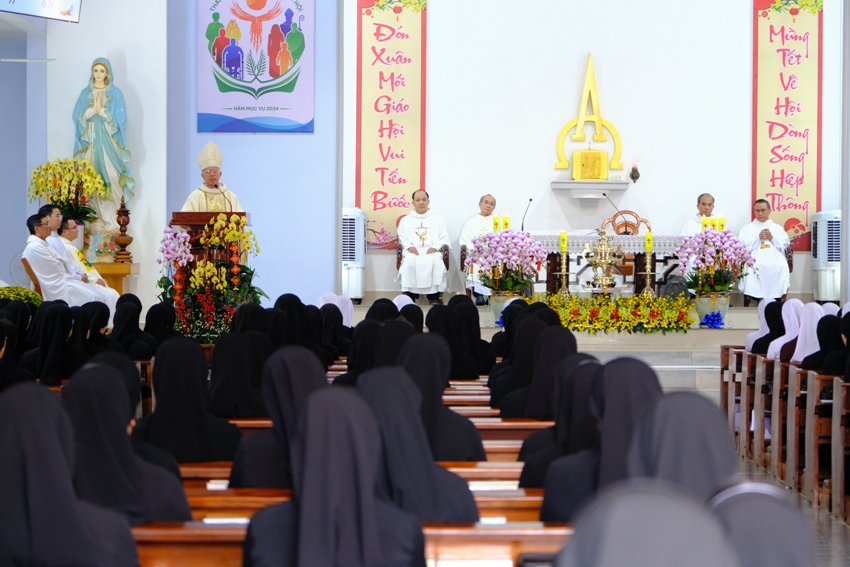 THÁNH LỄ TẤT NIÊN – TẠ ƠN NĂM QUÝ MÃO